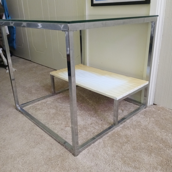 Home Decor End Table Glass & Metal Table - Picture 3 of 4